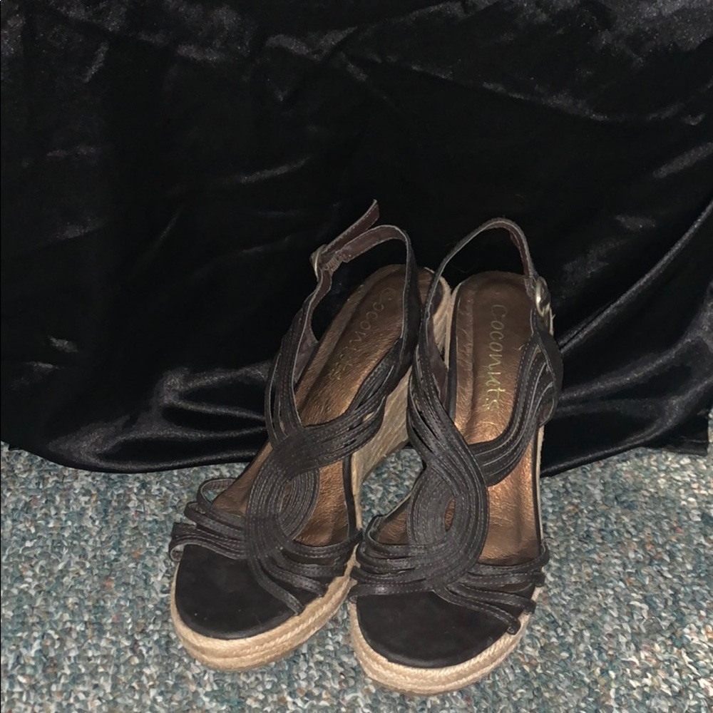 Strappy brown sandals